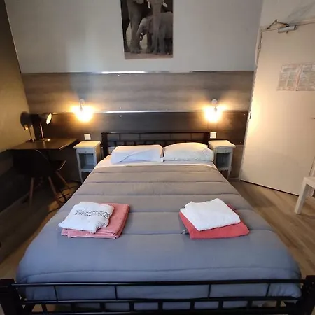 Le Bon Moine Szálloda