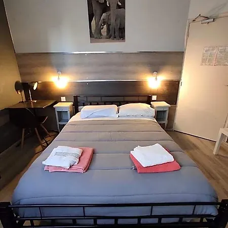 Le Bon Moine Hotel 2*