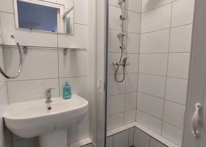 Le Bon Moine 2* Reims